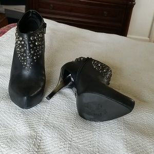 Fergie black ankle boots